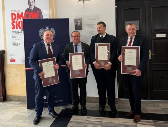 Samorządowcy z powiatu krasnostawskiego wyróżnieni [GALERIA ZDJĘĆ]