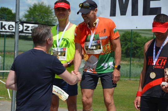 Gm. Gorzków. Bieg Sobieskiego i Dzień Dziecka przyciągnęły mieszkańców [GALERIA ZDJĘĆ] 