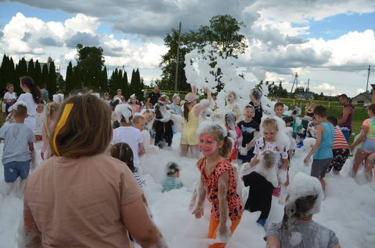 Gm. Gorzków. Bieg Sobieskiego i Dzień Dziecka przyciągnęły mieszkańców [GALERIA ZDJĘĆ] 