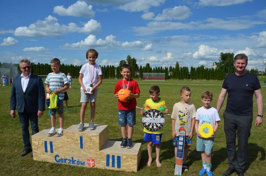 Gm. Gorzków. Bieg Sobieskiego i Dzień Dziecka przyciągnęły mieszkańców [GALERIA ZDJĘĆ] 