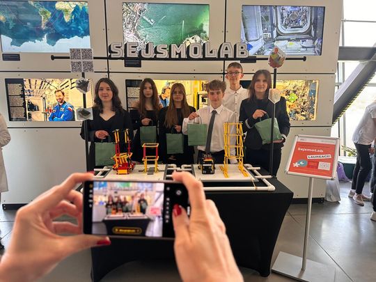 Gm. Sawin. Młodzi naukowcy z Bukowej Wielkiej wśród najlepszych w Polsce. Sukces „Eksplorek” w Centrum Nauki Kopernik [GALERIA ZDJĘĆ]