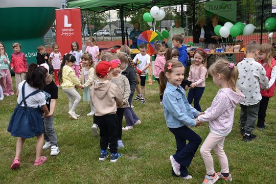 Gminny Dzień Dziecka w Fajsławicach pełen radości, atrakcji i rodzinnej atmosfery [GALERIA ZDJĘĆ] 