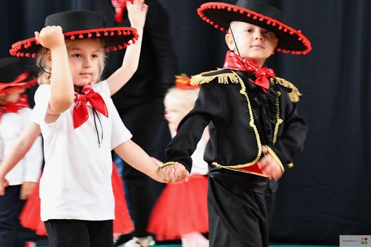 Hiszpańska fiesta w krasnostawskiej „Piątce” [GALERIA ZDJĘĆ] 