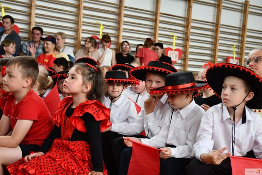 Hiszpańska fiesta w krasnostawskiej „Piątce” [GALERIA ZDJĘĆ] 