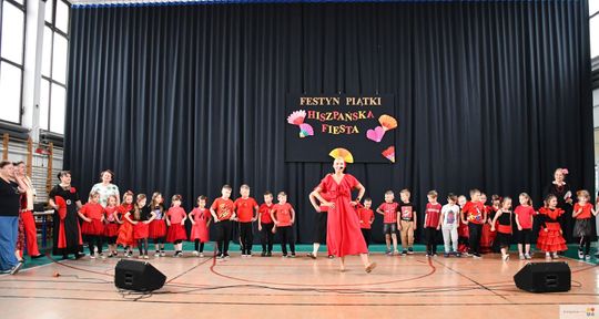 Hiszpańska fiesta w krasnostawskiej „Piątce” [GALERIA ZDJĘĆ] 