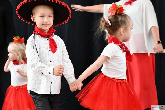 Hiszpańska fiesta w krasnostawskiej „Piątce” [GALERIA ZDJĘĆ] 