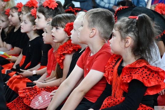 Hiszpańska fiesta w krasnostawskiej „Piątce” [GALERIA ZDJĘĆ] 