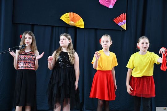 Hiszpańska fiesta w krasnostawskiej „Piątce” [GALERIA ZDJĘĆ] 