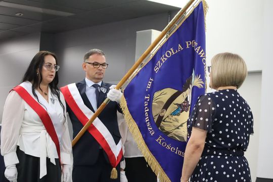 Szkoła, która połączyła pokolenia. Chełmska "Jedynka" obchodzi 110-lecie [GALERIA ZDJĘĆ] 