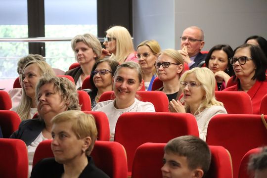 Szkoła, która połączyła pokolenia. Chełmska "Jedynka" obchodzi 110-lecie [GALERIA ZDJĘĆ] 