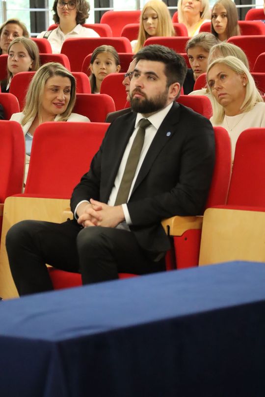 Szkoła, która połączyła pokolenia. Chełmska "Jedynka" obchodzi 110-lecie [GALERIA ZDJĘĆ] 