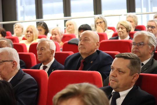 Szkoła, która połączyła pokolenia. Chełmska "Jedynka" obchodzi 110-lecie [GALERIA ZDJĘĆ] 