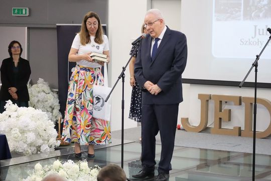 Szkoła, która połączyła pokolenia. Chełmska "Jedynka" obchodzi 110-lecie [GALERIA ZDJĘĆ] 