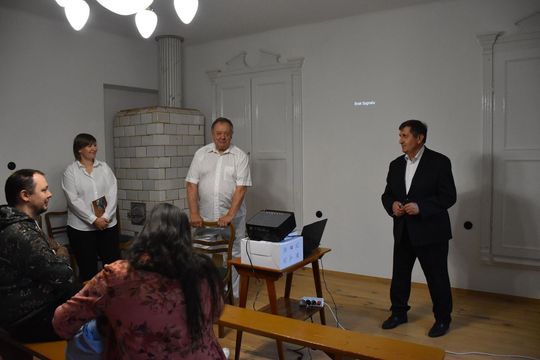 Gm. Fajsławice. Spotkanie z historią i lokalnym dziedzictwem. Promocja książki Janusza Szwajewskiego [GALERIA ZDJĘĆ]
