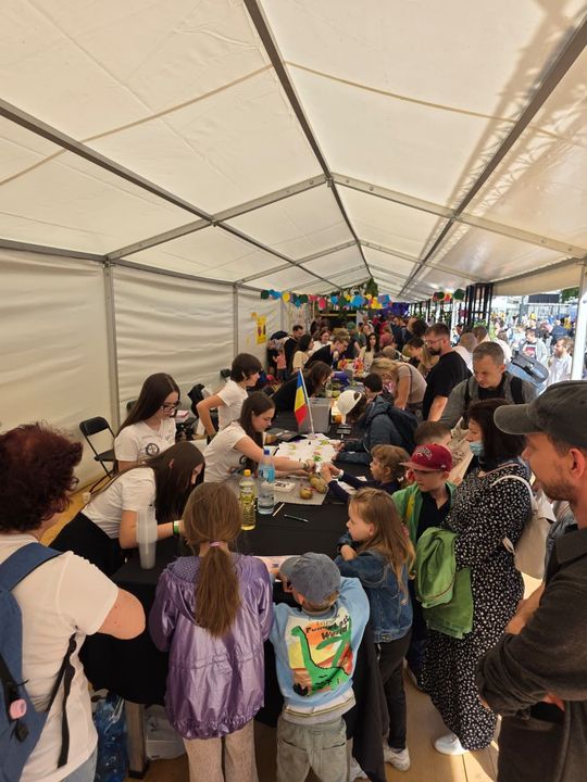 Gm. Sawin. Młodzi odkrywcy z „Eksplorek” na największym pikniku naukowym w Europie [GALERIA ZDJĘĆ] 