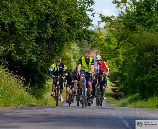 Pow. krasnostawski. Rowerzyści, regionalne smaki i rodzinna zabawa [GALERIA ZDJĘĆ]