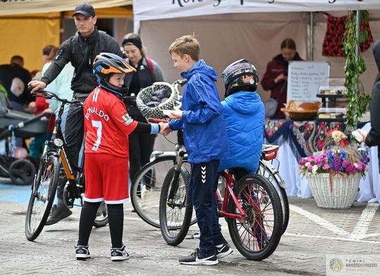 Pow. krasnostawski. Rowerzyści, regionalne smaki i rodzinna zabawa [GALERIA ZDJĘĆ]