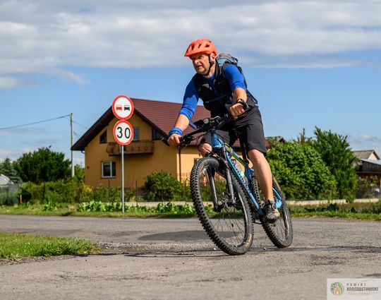 Pow. krasnostawski. Rowerzyści, regionalne smaki i rodzinna zabawa [GALERIA ZDJĘĆ]