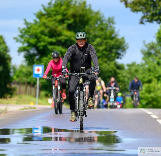 Pow. krasnostawski. Rowerzyści, regionalne smaki i rodzinna zabawa [GALERIA ZDJĘĆ]