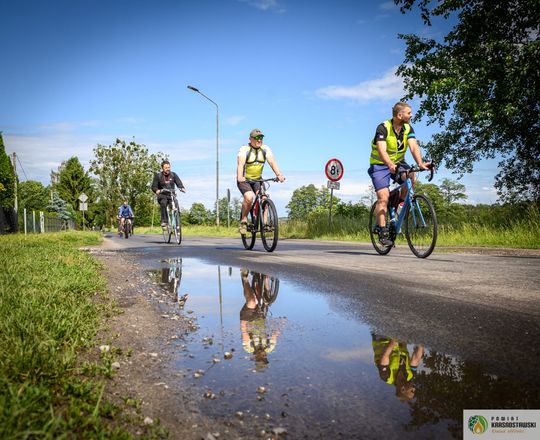 Pow. krasnostawski. Rowerzyści, regionalne smaki i rodzinna zabawa [GALERIA ZDJĘĆ]