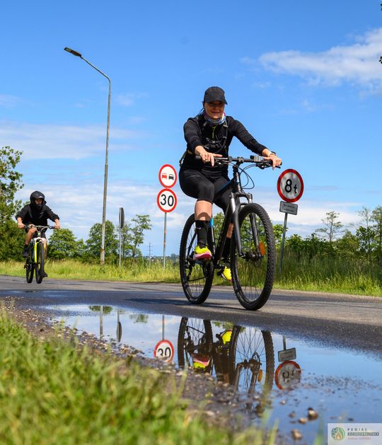 Pow. krasnostawski. Rowerzyści, regionalne smaki i rodzinna zabawa [GALERIA ZDJĘĆ]