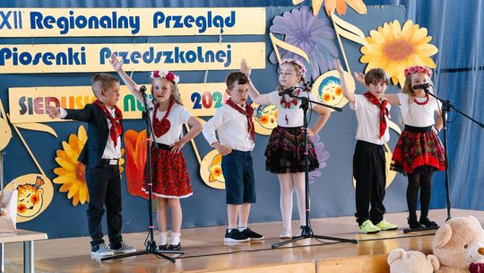 XII Regionalny Przegląd Piosenki Przedszkolnej „Siedliskie Nutki” [GALERIA ZDJĘĆ]
