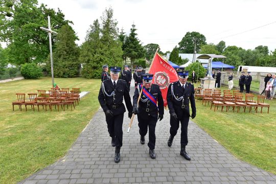 Pow. krasnostawski. 100 lat służby i oddania. Jubileusz OSP w Bzitem [GALERIA ZDJĘĆ] 