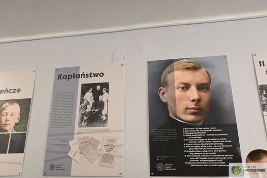Śladami Kardynała Stefana Wyszyńskiego. W Kraśniczynie otwarto nową ścieżkę edukacyjną [GALERIA ZDJĘĆ]