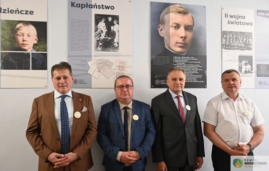 Śladami Kardynała Stefana Wyszyńskiego. W Kraśniczynie otwarto nową ścieżkę edukacyjną [GALERIA ZDJĘĆ]
