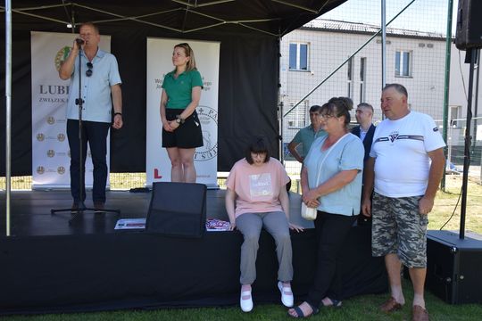 Pomagali Natalii i grali dla dobra. Charytatywny turniej w Fajsławicach po raz siódmy połączył mieszkańców [GALERIA ZDJĘĆ] 
