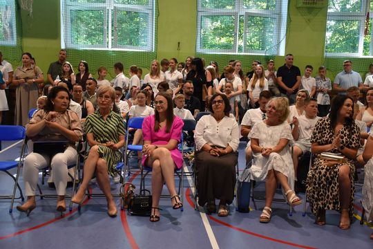 Gm. Fajsławice. Ich ciężka praca została doceniona. 41 uczniów ze stypendiami wójta [GALERIA ZDJĘĆ] 