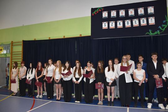 Gm. Fajsławice. Ich ciężka praca została doceniona. 41 uczniów ze stypendiami wójta [GALERIA ZDJĘĆ] 