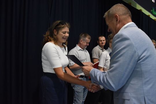 Gm. Fajsławice. Ich ciężka praca została doceniona. 41 uczniów ze stypendiami wójta [GALERIA ZDJĘĆ] 