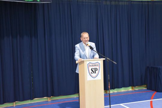 Gm. Fajsławice. Ich ciężka praca została doceniona. 41 uczniów ze stypendiami wójta [GALERIA ZDJĘĆ] 