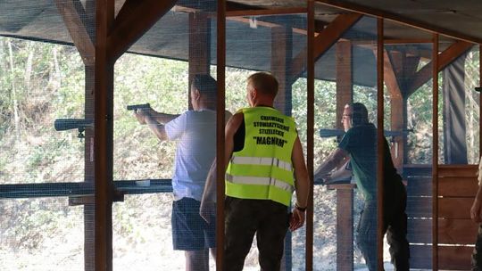 Charytatywny festyn strzelniczy w Dorohusku połączył pomoc z dobrą zabawą [GALERIA ZDJĘĆ]