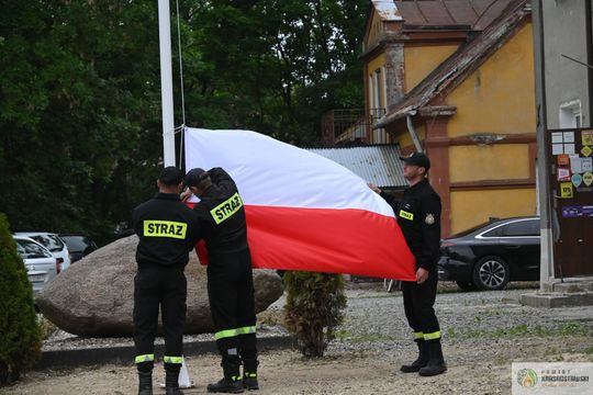 Gm. Gorzków. 100 lat służby i tradycji. Jubileusz OSP Piaski Szlacheckie zgromadził strażaków i mieszkańców [GALERIA ZDJĘĆ]