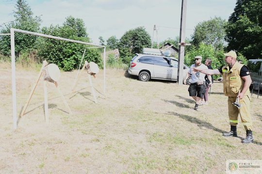 Gm. Gorzków. 100 lat służby i tradycji. Jubileusz OSP Piaski Szlacheckie zgromadził strażaków i mieszkańców [GALERIA ZDJĘĆ]