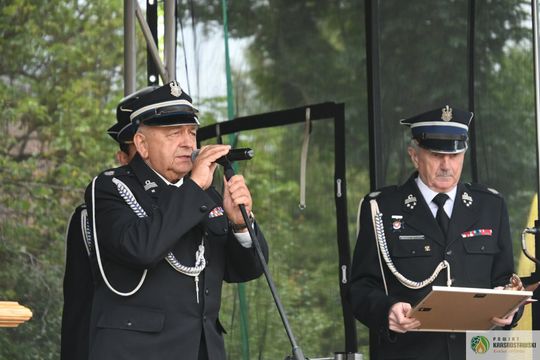 Gm. Gorzków. 100 lat służby i tradycji. Jubileusz OSP Piaski Szlacheckie zgromadził strażaków i mieszkańców [GALERIA ZDJĘĆ]