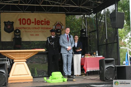Gm. Gorzków. 100 lat służby i tradycji. Jubileusz OSP Piaski Szlacheckie zgromadził strażaków i mieszkańców [GALERIA ZDJĘĆ]