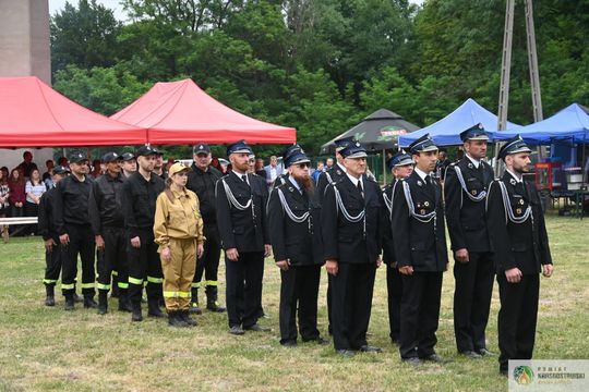 Gm. Gorzków. 100 lat służby i tradycji. Jubileusz OSP Piaski Szlacheckie zgromadził strażaków i mieszkańców [GALERIA ZDJĘĆ]