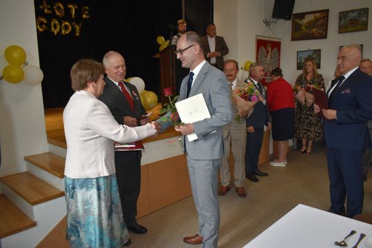 Złote Gody w gminie Żółkiewka. Medale i podziękowania dla par z 50-letnim stażem [GALERIA ZDJĘĆ] 