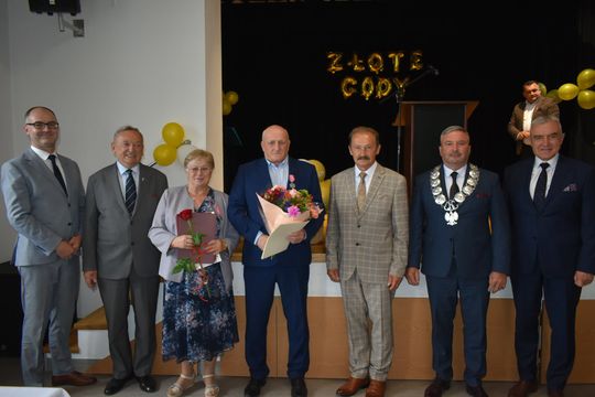 Złote Gody w gminie Żółkiewka. Medale i podziękowania dla par z 50-letnim stażem [GALERIA ZDJĘĆ] 