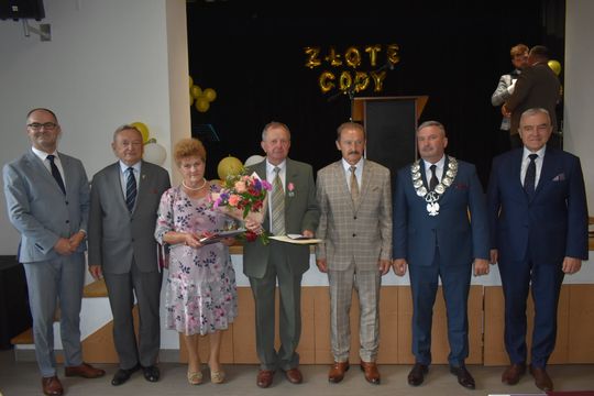 Złote Gody w gminie Żółkiewka. Medale i podziękowania dla par z 50-letnim stażem [GALERIA ZDJĘĆ] 