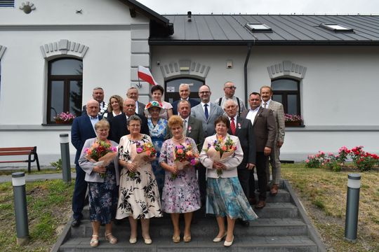 Złote Gody w gminie Żółkiewka. Medale i podziękowania dla par z 50-letnim stażem [GALERIA ZDJĘĆ] 