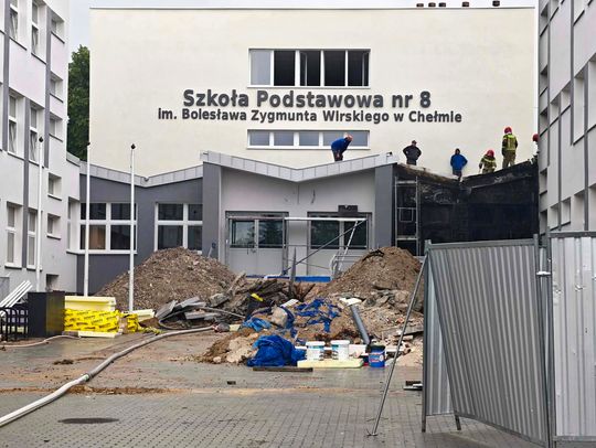 Pożar w Szkole Podstawowej nr 8 w Chełmie. Konieczna była ewakuacja [ZDJĘCIA]