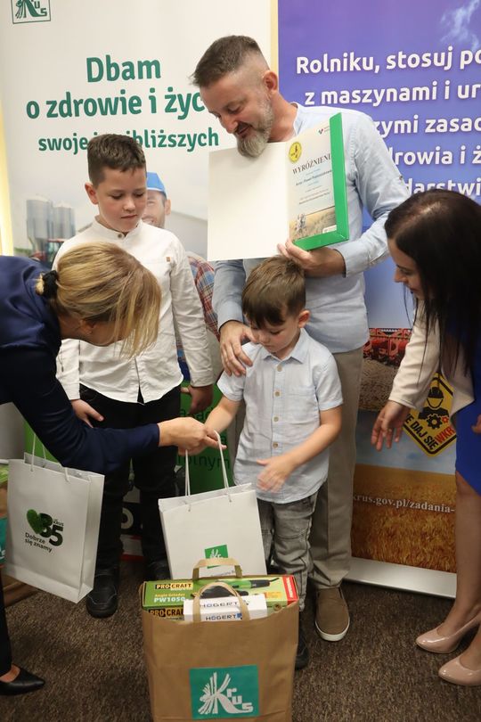 Region. Poznaliśmy laureatów regionalnego etapu konkursu „Bezpieczne Gospodarstwo Rolne” [GALERIA ZDJĘĆ] 