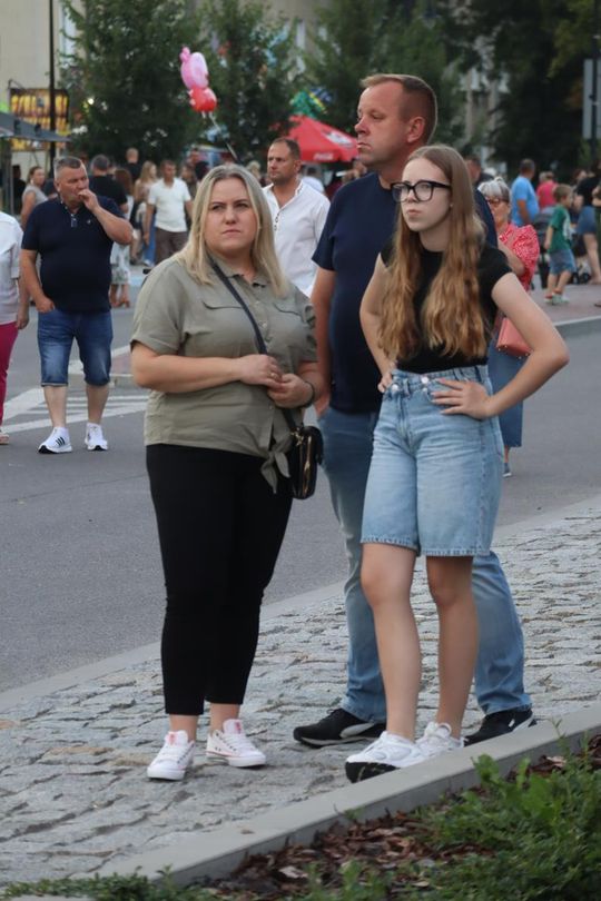 Chełm bawił się do późnego wieczora! „Lato z Radiem i Telewizją Polską” przyciągnęło tłumy [GALERIA ZDJĘĆ] 