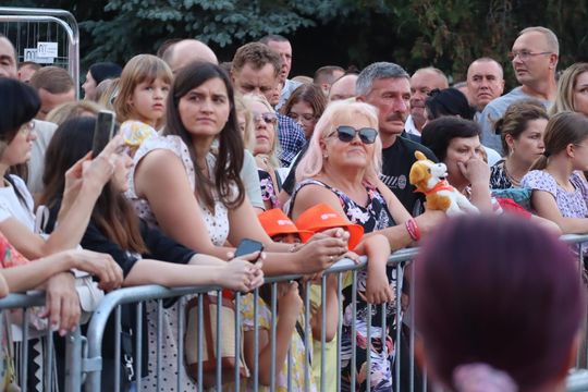 Chełm bawił się do późnego wieczora! „Lato z Radiem i Telewizją Polską” przyciągnęło tłumy [GALERIA ZDJĘĆ] 