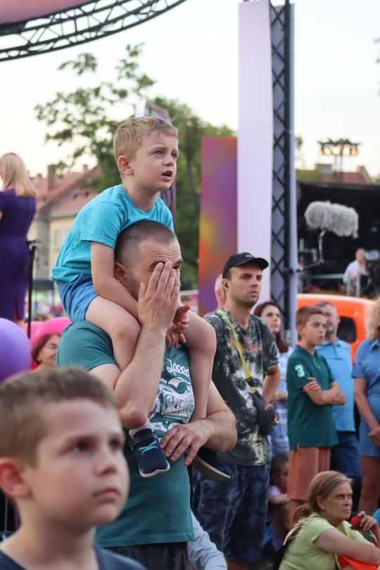 Chełm bawił się do późnego wieczora! „Lato z Radiem i Telewizją Polską” przyciągnęło tłumy [GALERIA ZDJĘĆ] 