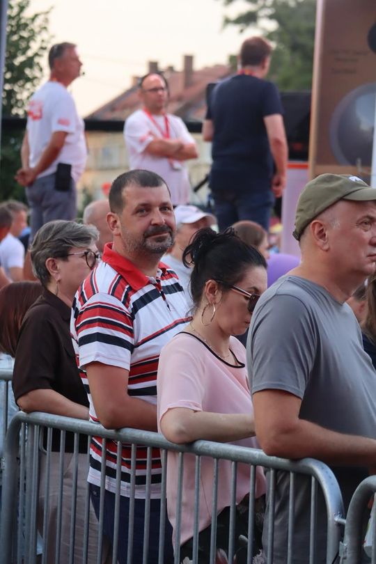 Chełm bawił się do późnego wieczora! „Lato z Radiem i Telewizją Polską” przyciągnęło tłumy [GALERIA ZDJĘĆ] 